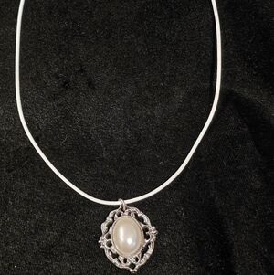 Elegant Silver Pendant Necklace